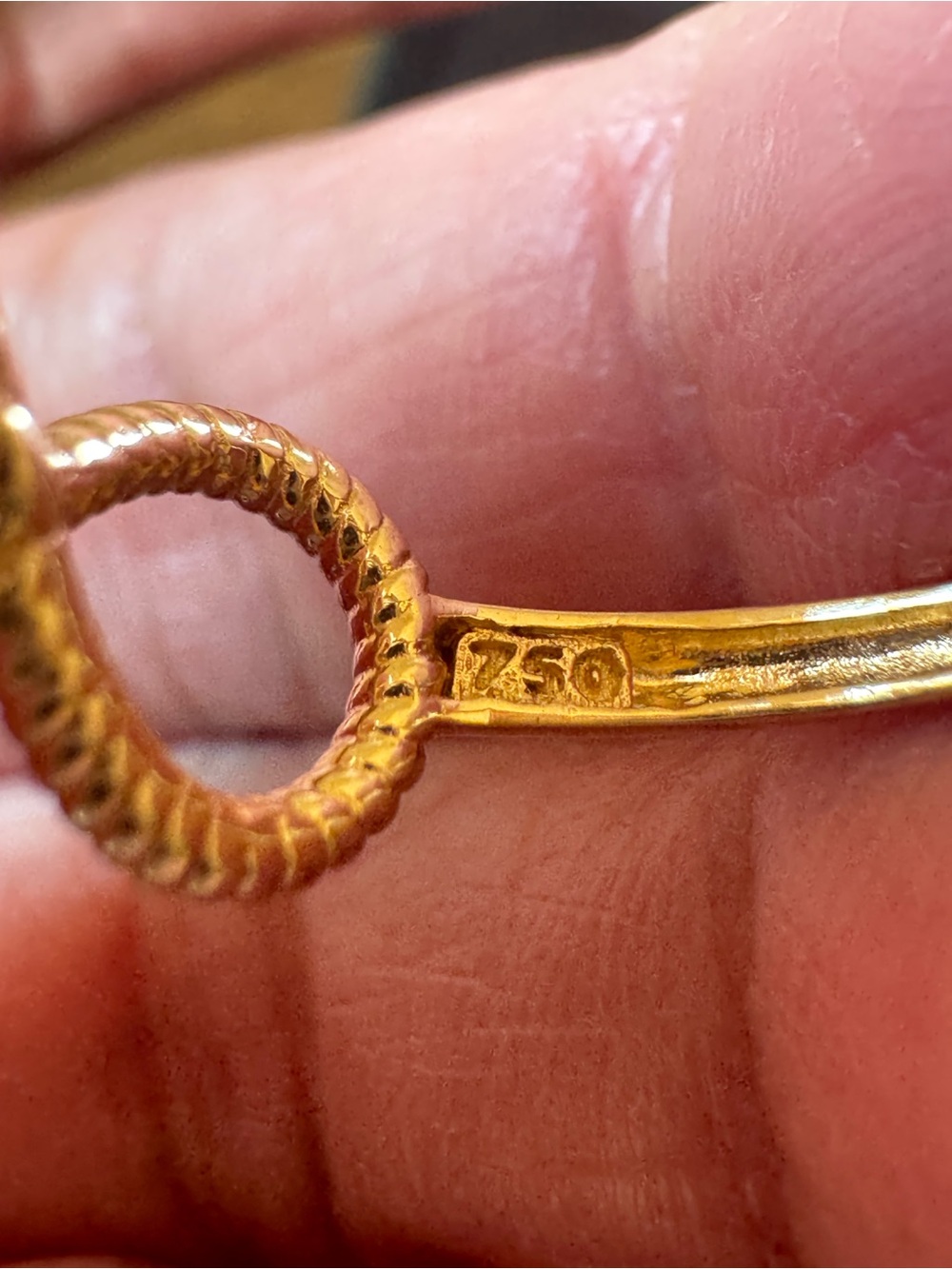 18k Saudi Gold Infinity Rope Ring - 6.5 - Picture 4 of 4